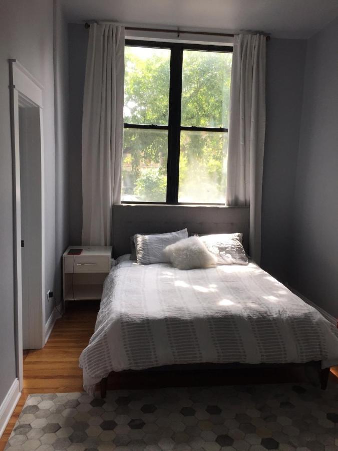 Walk To Lincoln Park, North Avenue Beach, And Second City! Lovely Old Town Charm! Apartamento Chicago